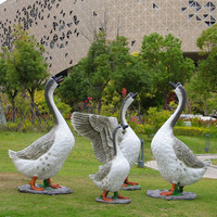 Ornements de modèle de canard d'oie blanche en résine de jardin extérieur Sculptures d'animaux simulés écologiques Décoration de paysage de pelouse de villa