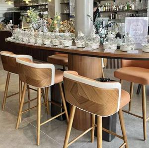Taburetes de Bar de cuero vintage, taburetes de restaurante, sillas de Bar para cocina, diseño nórdico, madera de nogal para café, Silla sólida moderna y <span class=keywords><strong>Casino</strong></span> - Product Image 4