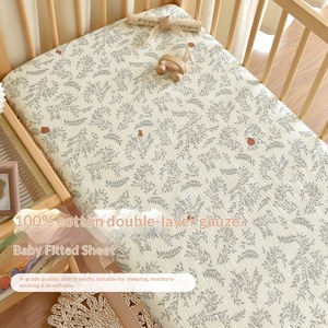 Coprimaterasso Personalizzabile in Doppio Strato di Garza per Neonati, Copriletto Componibile, Lenzuolo per Lettini e Mobili per Bambini - Product Image 1