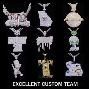 Colgante personalizado diseñado para ti con diamante moissanita VVS, corte esmeralda, colgante con letra, chapado en oro sobre plata de ley 925 - Product Image 6