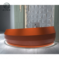 Comptoir de réception demi-cercle incurvé en pierre de marbre artificiel de luxe durable pour clinique de bureau hôtel centre commercial