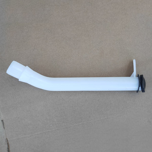 Tuyau de remplissage de liquide lave-glace, taille et volume personnalisables pour véhicules électriques - Product Image 1