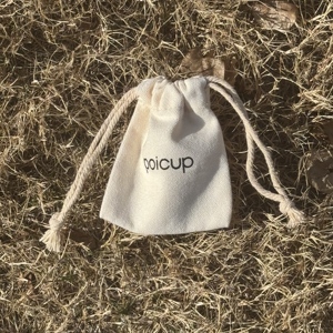 Pochette en toile de coton personnalisée en gros pour bijoux, biodégradable, avec rubans noirs – pour bracelets et bagues, certifiée GOTS - Product Image 6