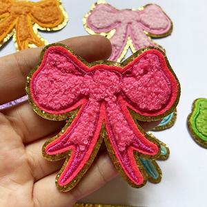 Accessori per borse da te all'ingrosso di alta qualità su ferro personalizzato su <span class=keywords><strong>nastro</strong></span> termosalato fiocco 3D ricamo patch in ciniglia - Product Image 6