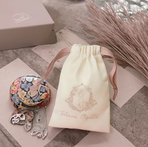 Pochette à bijoux en satin imprimée à l'écran avec logo personnalisé, recyclable, marque OEM, petits sacs à cordon, emballage de luxe, promotion - Product Image 6
