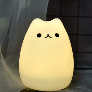 Lampada da Comodino LED Morbida e Portatile per Bambini, Luce Calda, 7 Colori, Ricaricabile, Design a Gatto in Silicone Senza BPA - Product Image 4