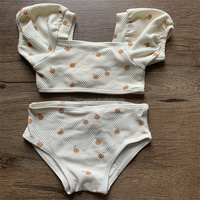 Adorable maillot de bain deux pièces à manches bouffantes pour enfants en vrac maillot de bain texturé en seersucker tissu recyclé maillot de bain froissé