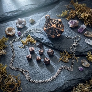 Collier pendentif dés polyédriques creux en métal Feeron 6MM, lot de 7 – Coffret cadeau DND Cthulhu TRPG pour joueurs et collectionneurs de jeux de rôle de table - Product Image 2