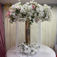 Décoration de table de luxe JINDA, perles transparentes, support de fleurs doré, centre de table en métal doré pour table de mariage