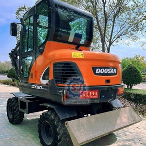 Excavatrice sur pneus DOOSAN DX60W 6 tonnes, excavatrice d'occasion DOOSAN, excavatrice d'occasion DX60W DX75W DX110W DX130W DX150W - Product Image 1