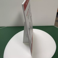 Présentoir de table personnalisé format A4, écologique et réutilisable, en panneau PVC expansé avec support chevalet, pour affiches et signalétique professionnelle en salon professionnel