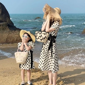 Nuovo Abito Estivo 2025 per Madre e Figlia, Vestito a Pois per Donna e Bambina, Gonna Carina Femminile - Product Image 3