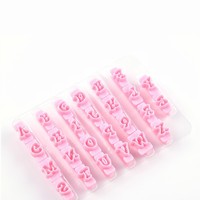 Moule à biscuits avec 26 lettres anglaises, motif d'impression pour biscuits, outil de décoration de gâteaux, équipement de pâtisserie