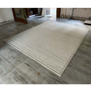 Tapis en laine beige moderne personnalisable, tissé à la main, style bouclé épais, lavable, couleur crème, pour la maison ou les pique-niques - Product Image 4
