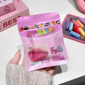 Bálsamo Labial con Sabor a Frutas, 8 Unidades por Paquete, 1.4g, Tamaño Regular, Nutre e Hidrata los Labios Dejándolos Hidratados, Suaves y Refrescantes - Product Image 1