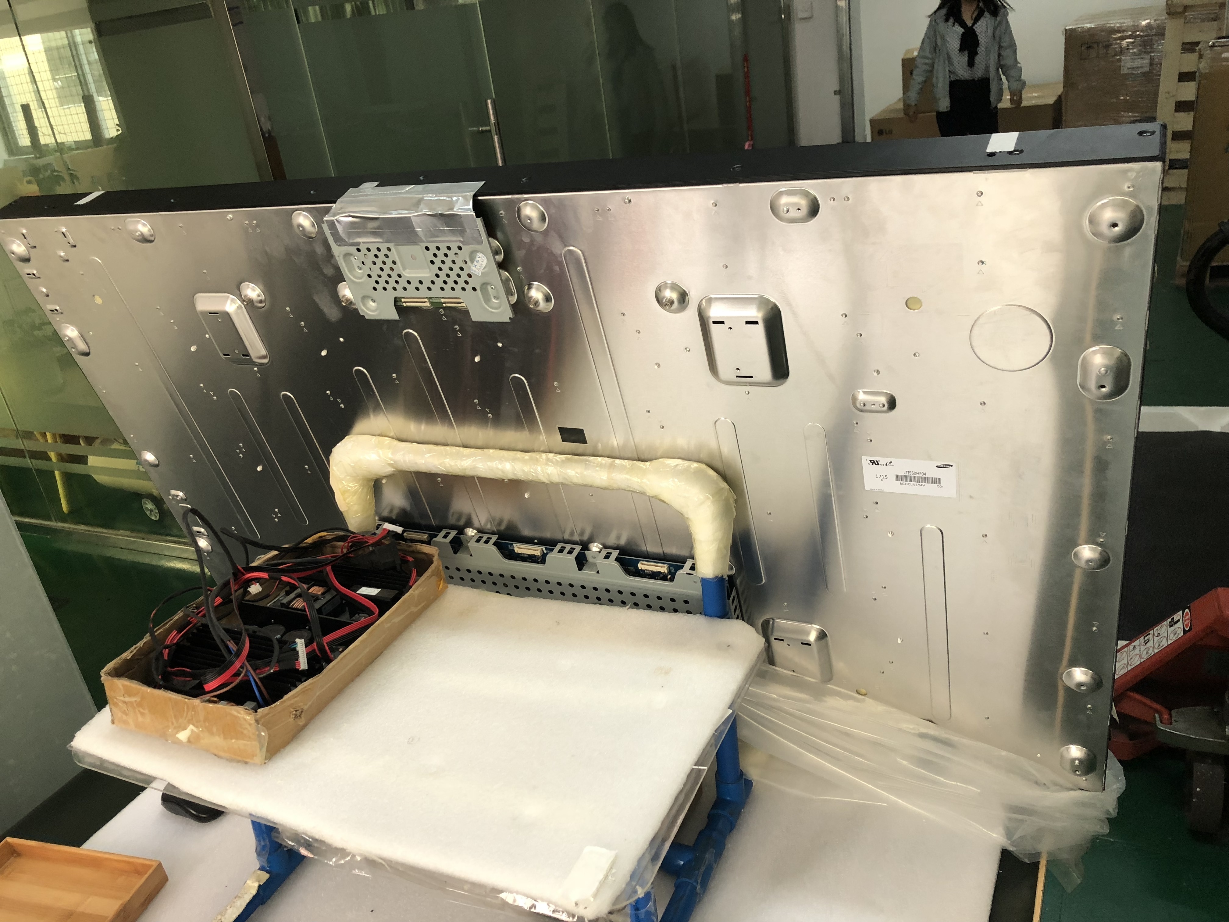 55インチ　LTI550HF04 液晶パネル　Samsung Samsung 55-Inch 2500 Nit TFT LCD Display Panel for Outdoor Signage