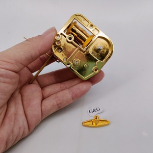 Meccanismo Dorato Yunsheng a 18 Note con Fermacorda, Meccanismo a Carica Manuale Dorato all'Ingrosso - Product Image 3