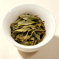 Meiziqing Yongde Gâteau de thé Pu'er cru 100g, Arôme unique de prune, Texture fraîche et onctueuse, Douceur éclatante, Pu Erh Sheng d'arbre ancien