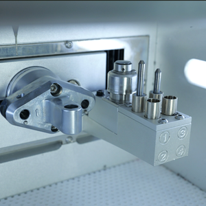 YUCERA Machine de fraisage dentaire humide à grande vitesse, avec alarme intelligente de panne, pour la production de restaurations dentaires en masse - Product Image 2