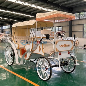 Carruaje Eléctrico Real Blanco con Detalles en Oro y Toldo para Transporte Especial - Product Image 1