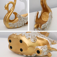 Statue de cygne doré de luxe en résine avec strass, porte-vin pour décoration de table de salon