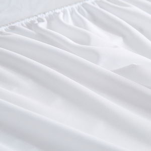 Blanc pur 100% Polyester tricoté protection contre les punaises de lit teint uni housse de matelas de refroidissement étanche et anti-traction marque vietnamienne - Product Image 4
