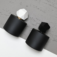 Prix d'usine – Flacon de parfum en verre cylindrique court noir mat de 30 ml, 50 ml, 100 ml pour marque de parfum de boutique