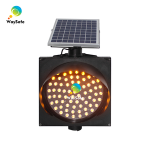 Luce Lampeggiante Solare LED a Frequenza Regolabile in Materiale PC Giallo ad Alta Intensità Prismatica per Incroci Autostradali 300mm - Product Image 3