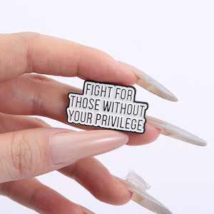 Lucha por aquellos sin tu privilegio, alfileres esmaltados, citas inspiradoras, broches de Metal, decoración, mochila, insignia de solapa, joyería divertida - Product Image 4