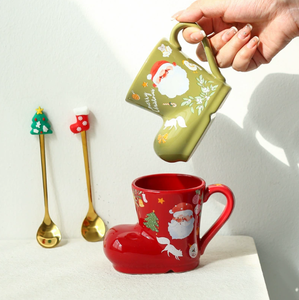 <span class=keywords><strong>Tazza</strong></span> di ceramica <span class=keywords><strong>personalizzata</strong></span> all'ingrosso di natale a forma di stivale di ceramica rossa <span class=keywords><strong>tazza</strong></span> <span class=keywords><strong>con</strong></span> cucchiaio - Product Image 3