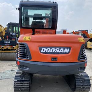 Dosan DX60 escavatore efficiente coreano 6ton idraulico cingolato Doosan DX60 escavatore idraulico usato - Product Image 4