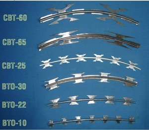<span class=keywords><strong>Fil</strong></span> <span class=keywords><strong>barbelé</strong></span> concertina galvanisé à prix d'usine en gros pour la protection - Product Image 5