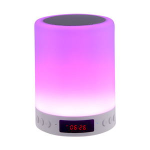 Altavoz de música inteligente, luz nocturna con alarma, reloj, pantalla RGB, lámpara de mesa, venta al por mayor - Product Image 3
