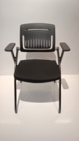 Chaise ergonomique simple empilable avec dossier, chaise de bureau de luxe légère pour les établissements de formation