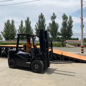 מלגזה מלזה נייד טלסקופי נייד מנוף חדש יעיל 3t עבור תעשיות קמעונאיות תעשיות דיזל מופעל - Product Image 5