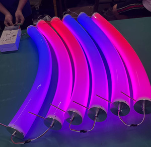 Lumière LED décorative néon à 360 degrés, en acrylique, forme courbée personnalisée, arc coloré circulaire. - Product Image 5