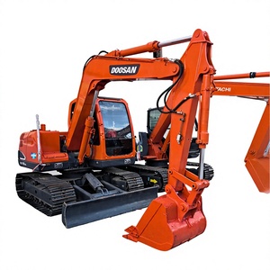 Excavatrice coréenne d'occasion Doosan DX75/DX75-9C/DX75LC-9C, 22 tonnes, mini, hydraulique, moteur Cummins, faible prix, faible nombre d'heures, à vendre - Product Image 1