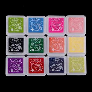 Vendita calda 6-colore impronta digitale dell'inchiostro del giocattolo timbro Pad di plastica bollo quadrato per i <span class=keywords><strong>bambini</strong></span> per uso ufficio - Product Image 5