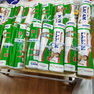 Bolsas personalizadas a prueba de humedad Bolsas de embalaje para pañales de bebé Materiales de embalaje - Product Image 1