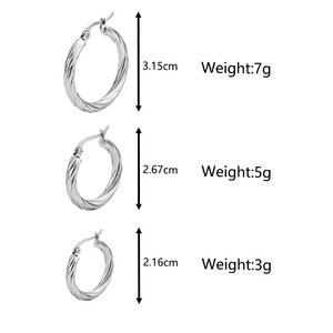 Boucles d'oreilles créoles punk minimalistes en acier inoxydable plaqué or 18 carats, géométriques, fines et lisses, pour femme - Product Image 5