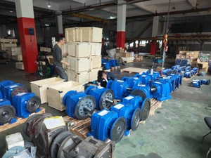 Réducteur <span class=keywords><strong>de</strong></span> <span class=keywords><strong>vitesse</strong></span> à engrenages en gros d'usine à prix réduit - Product Image 5