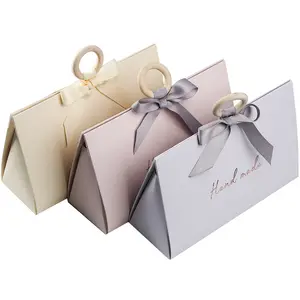 Sacos de presente luxuosos para pequenas empresas com alça de fita para casamento, sacos brancos feitos à mão para presente de cartão