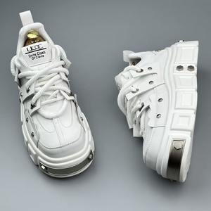 Nuevos zapatos casuales para hombre con suela gruesa, versátiles y modernos, adecuados para estudiantes como calzado escolar informal. - Product Image 4