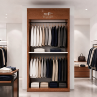 Vitrine en bois foncé grainé avec logo en relief, double tringle de suspension, étagère centrale, présentoir de vente au détail sur mesure