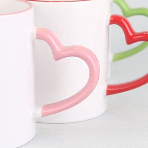 แก้วกาแฟเซรามิคเคลือบสีสดใส ขอบสีสันสดใส ด้ามจับรูปหัวใจ ขนาด 11 ออนซ์ พิมพ์โลโก้ Gloway Oem สำหรับเป็นของขวัญวันวาเลนไทน์ - Product Image 5