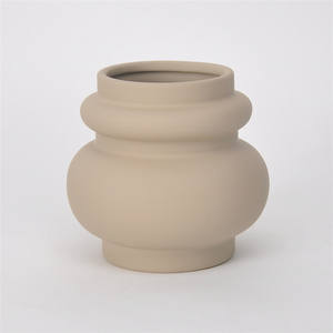 Vase en <span class=keywords><strong>poterie</strong></span> de forme irrégulière style nordique, décoration intérieure, vintage, couleur mate, vases <span class=keywords><strong>ikebana</strong></span> - Product Image 4