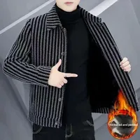 Veste bomber polyvalente haut de gamme pour homme, nouvelle collection automne-hiver, épaisse, rayée, en velours côtelé, style streetwear, motif cœur, col rabattu