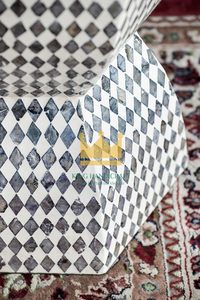 โต๊ะข้างทรงหกเหลี่ยมแบบทำด้วยมือดีไซน์แบบฝังตามสั่งสำหรับการตกแต่งภายในที่หรูหรา - Product Image 3