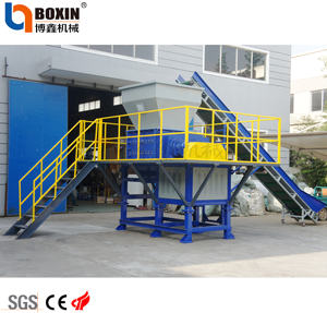 Broyeur de déchets plastiques de petite taille 2500 kg/h, machine de recyclage des déchets plastiques - Product Image 3