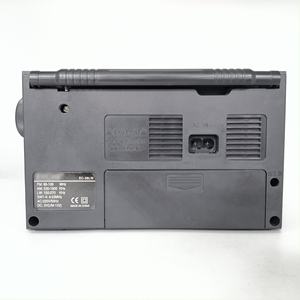 Radio rétro multi-bandes SRA-85 |   AM/FM/LW/SW1-4, haut-parleur stéréo, port AUX et design avec poignée - Product Image 4